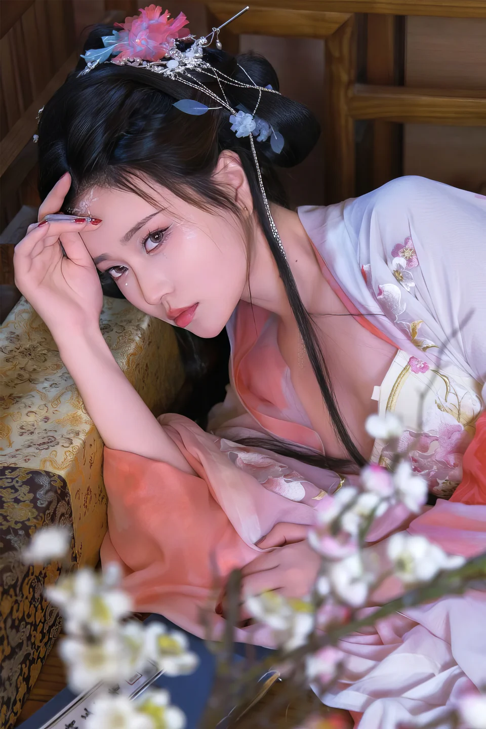 年年 - 霓裳 [50P-205MB] tg@simisebaisi 【丝足阁】033.webp